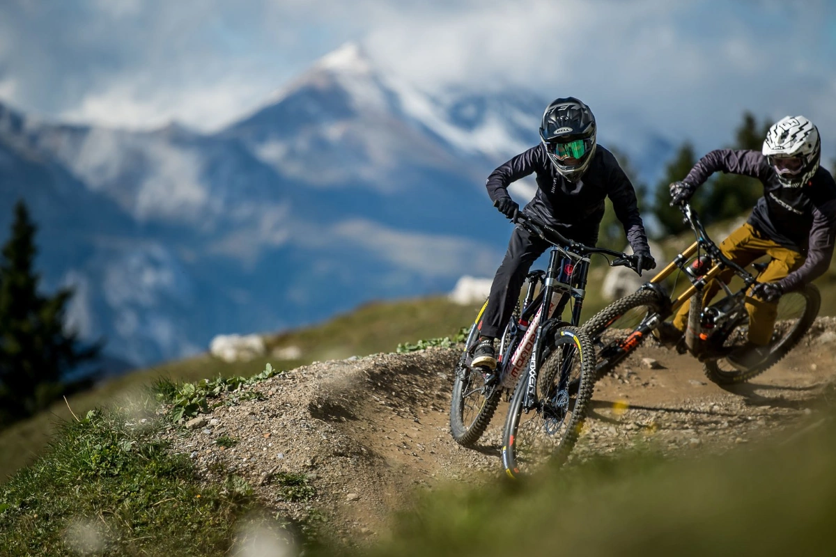 Avventure e servizi per Bikers
